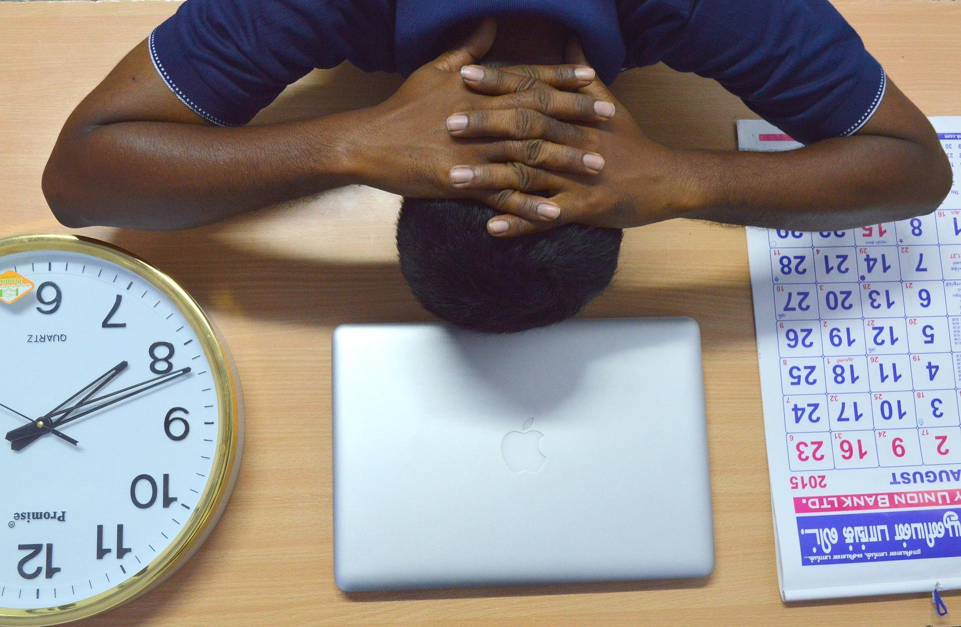 ¿Qué es el estrés laboral y cómo prevenirlo?